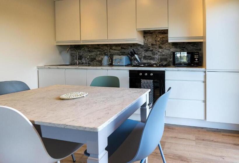 בית, חדר שינה 1, Boyne View House