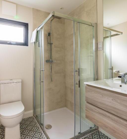 דירת חדר נוף לגינה, Boyne View House