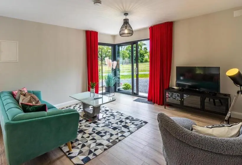 Talo 2 Makuuhuonetta, Boyne View House