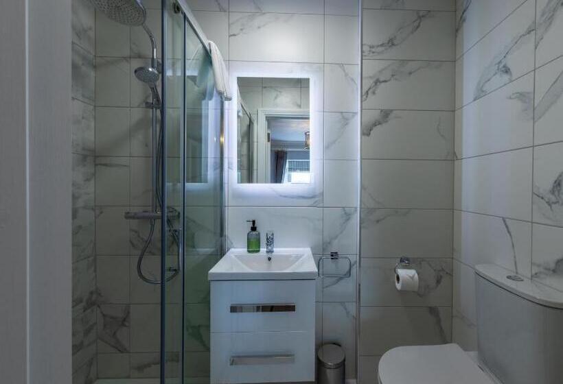 בית, 2 חדרי שינה, Boyne View House