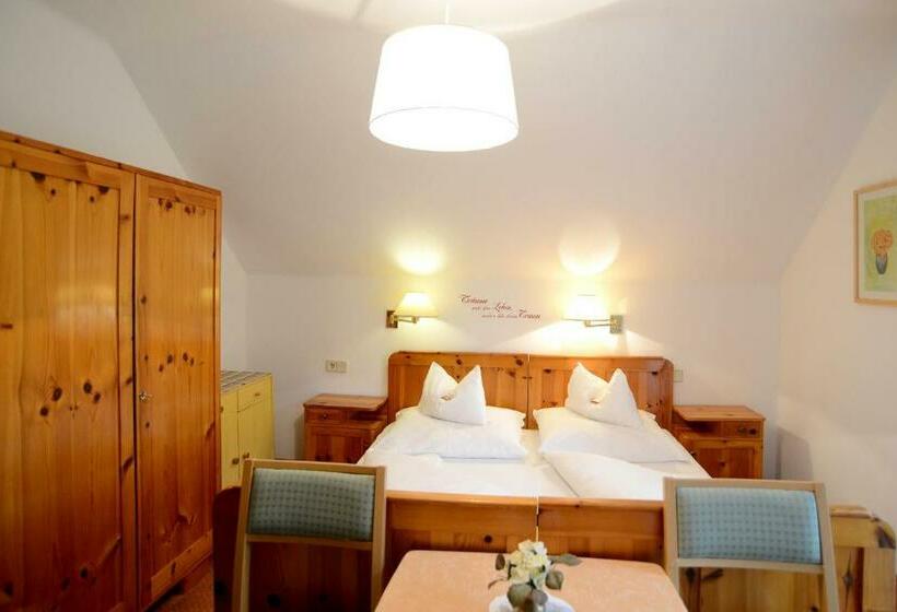 חדר סטנדרט נוף לאגם, Frühstückspension Seerose