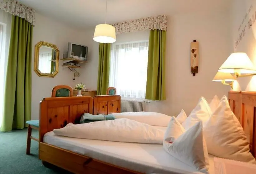 Comfort room with lake view, Frühstückspension Seerose
