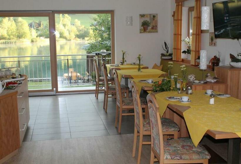 Comfort room with lake view, Frühstückspension Seerose
