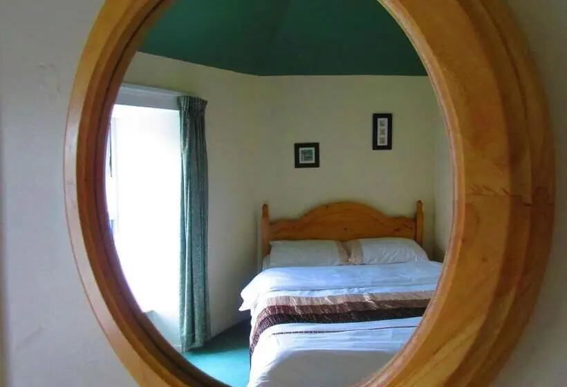 バス共有のスタンダードルーム, Fáilte Lodging Kenmare Town Centre