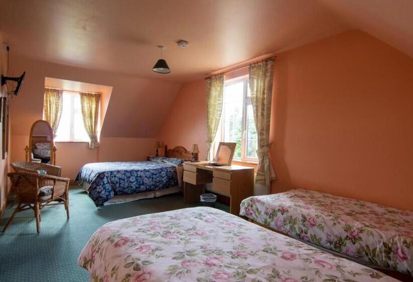 Трехместный Superior Вид на Море, Ferryview B&b V23 X577