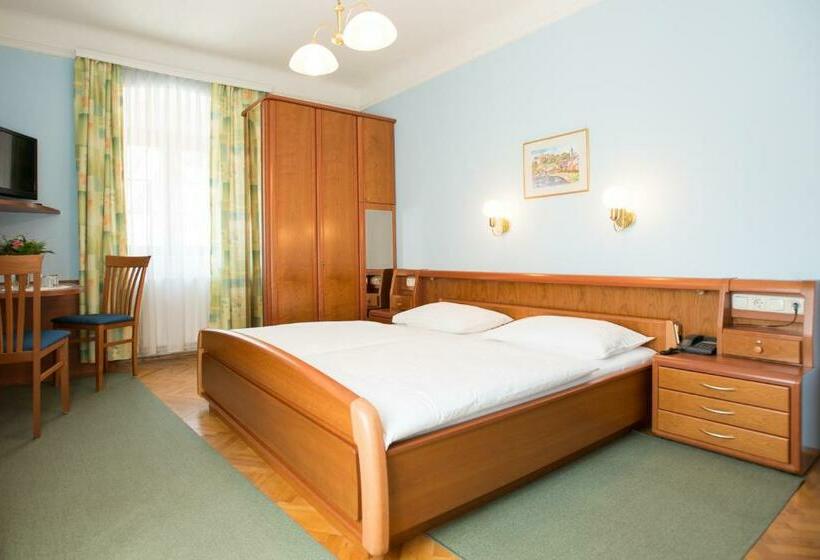 スタンダードルーム, Garni Goldenes Kreuz