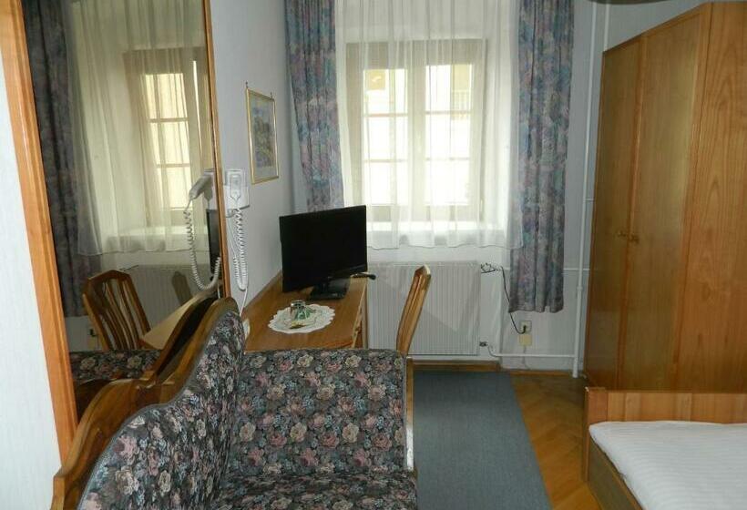 スタンダードシングルルーム, Garni Goldenes Kreuz