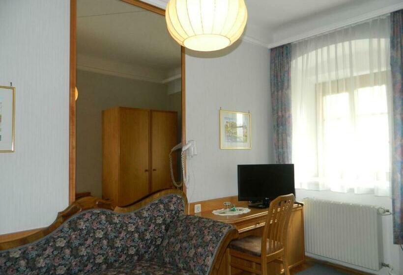 スタンダードシングルルーム, Garni Goldenes Kreuz