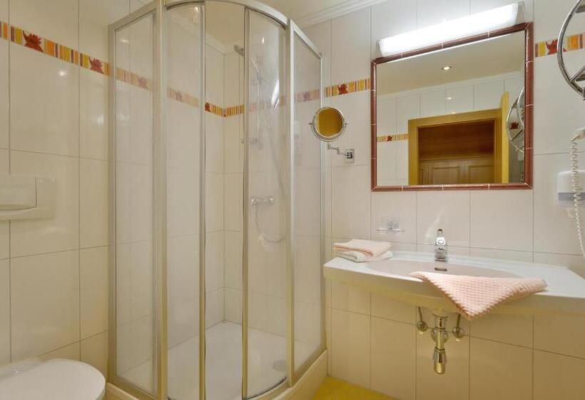 ファミリールーム, Ländenhof Superior