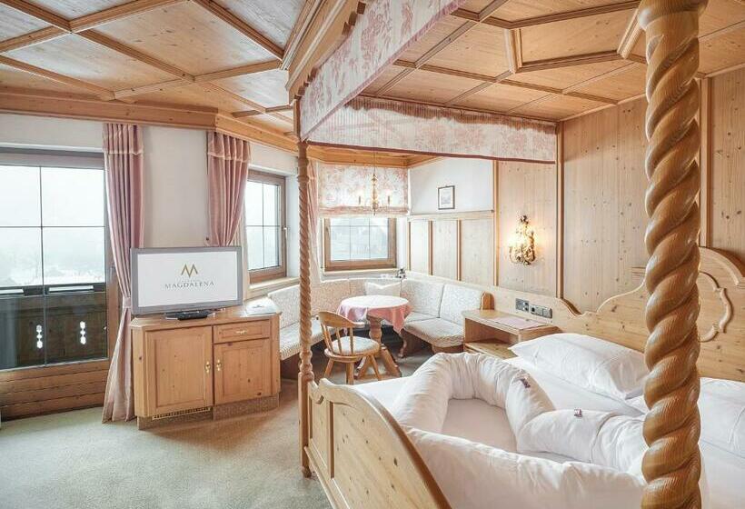 اتاق سوپریور با بالکن, Magdalena Mayrhofen