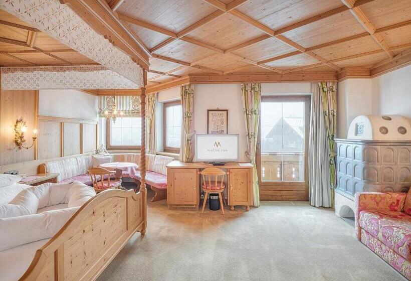 اتاق سوپریور با بالکن, Magdalena Mayrhofen