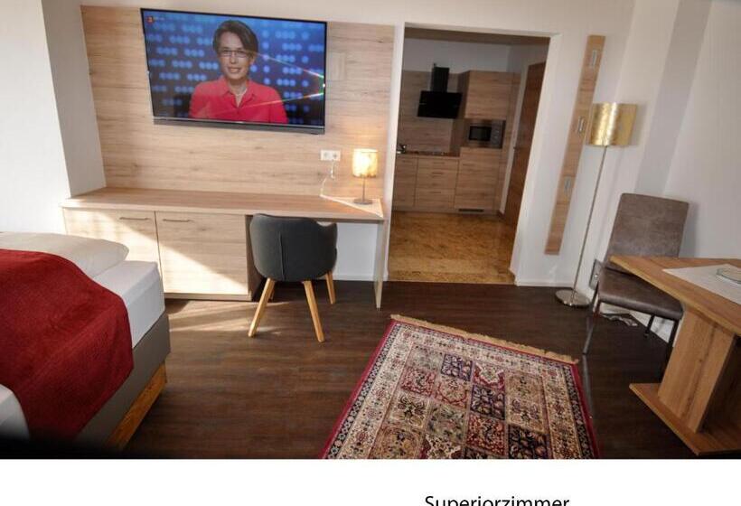 Номер Superior, Martina