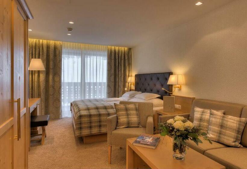 اتاق استاندارد با بالکن, Palin