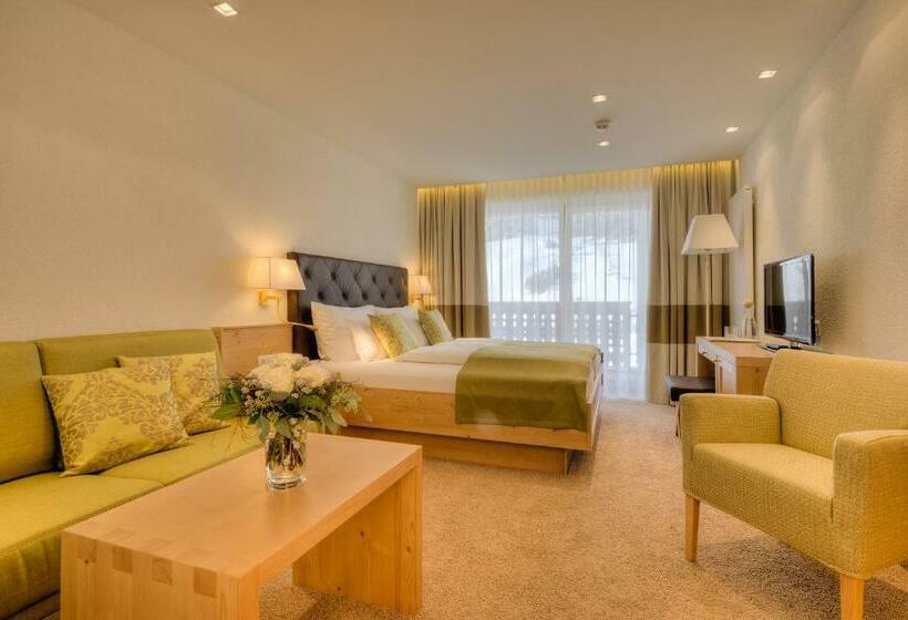 اتاق استاندارد با بالکن, Palin