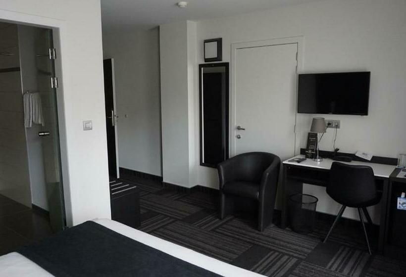 高级大房间, Saint Daniel