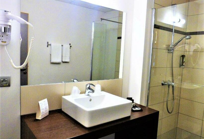 高级大房间, Saint Daniel