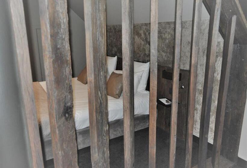 豪华套房, Saint Daniel