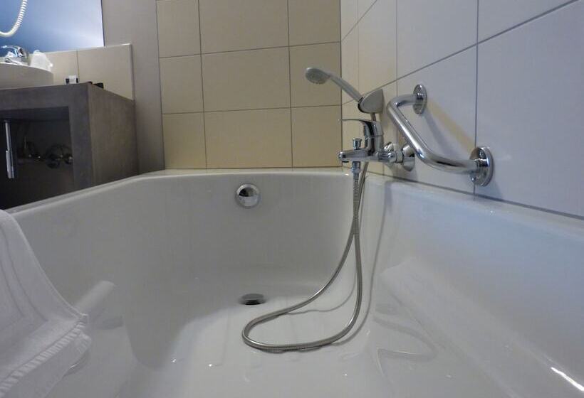 豪华房间, Saint Daniel