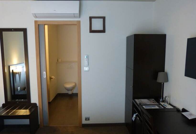 标准单人间, Saint Daniel