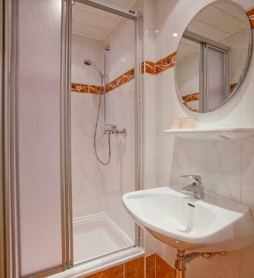 スタンダードルーム, Twengerhof