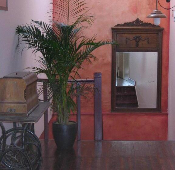 חדר סופריור לארבעה, Van Reeth's Koffiebranderij