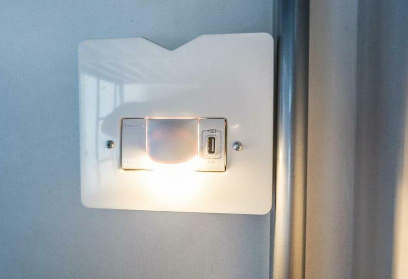 تختخواب در اتاق مشترک, Liège Youth Hostel