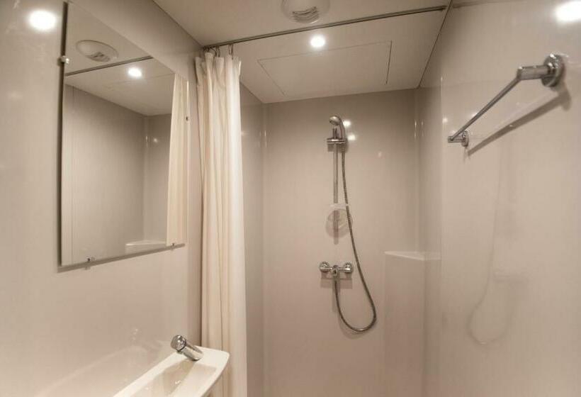 تختخواب در اتاق مشترک, Liège Youth Hostel