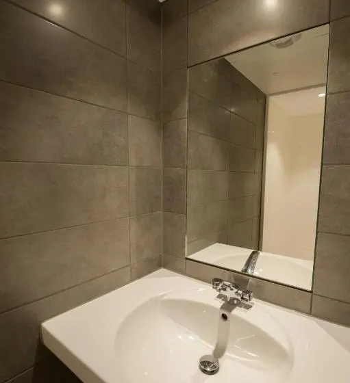 Standard Yhden Hengen Huone, Malmedy Youth Hostel