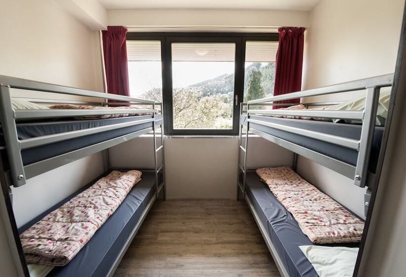 スタンダード4人部屋, Malmedy Youth Hostel