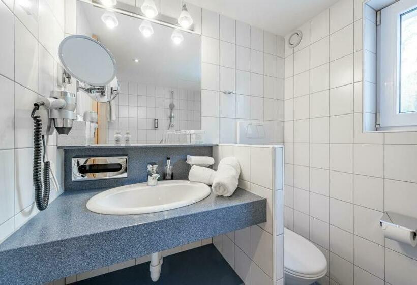 اتاق استاندارد با بالکن, Alpenhotel Zimba