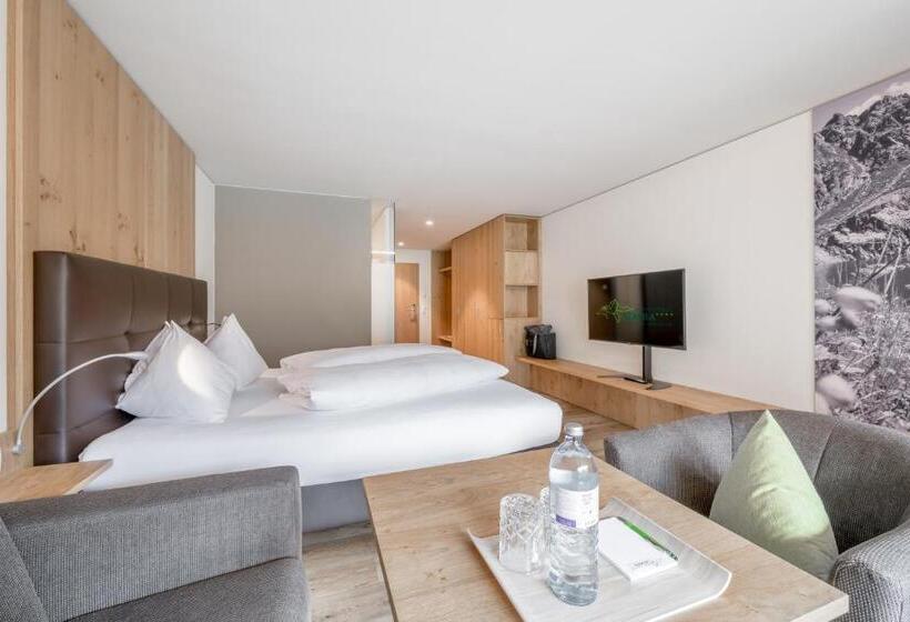 غرفة سوبيريور عائلية, Alpenhotel Zimba