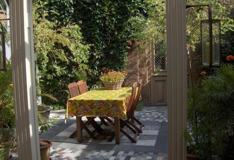 标准间, B&b De Lachende Engel