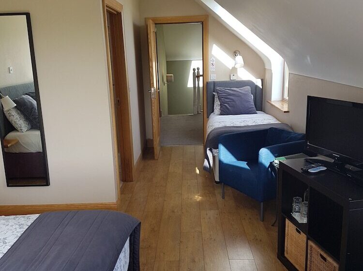 Семейный Номер, Blackberry Lodge Accommodation