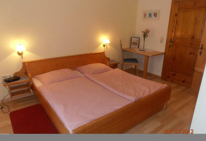 غرفة قياسية مزوَّدة بشُرفة, Haus Alpina