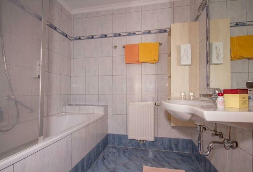 جناح مزوَّد بشرفة, Berg & Spa Hotel Urslauerhof