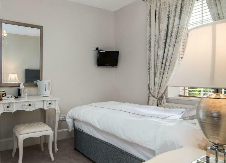 标准单人间, Friars Quarter House