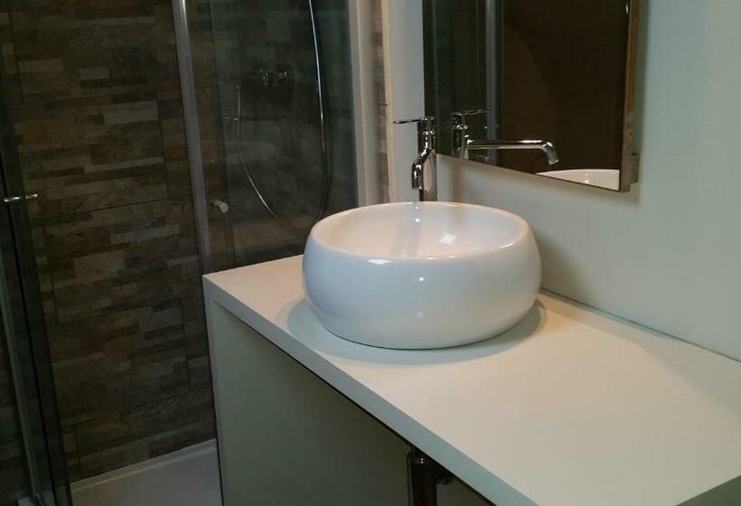 סוויטה משפחתית 2 חדרי שינה, B&b Charles Cabour