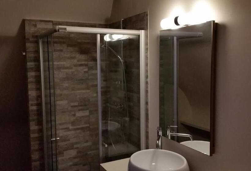 סוויטה משפחתית 2 חדרי שינה, B&b Charles Cabour