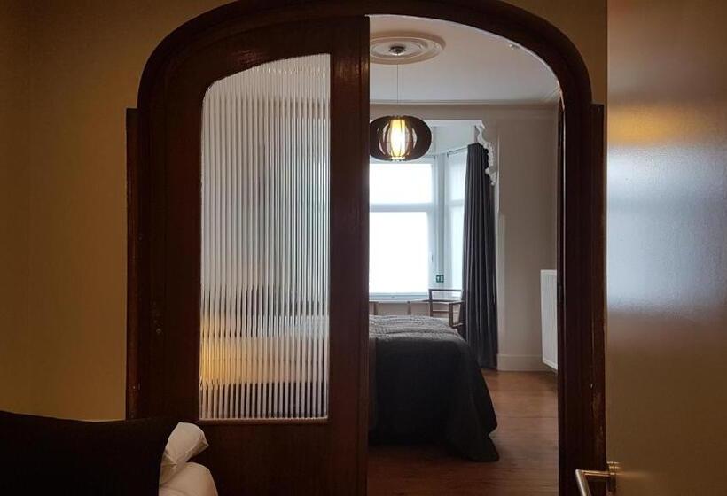 סוויטת ג'וניור, B&b Charles Cabour