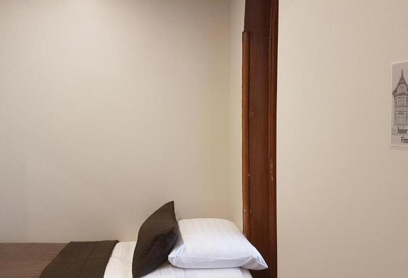 סוויטת ג'וניור, B&b Charles Cabour