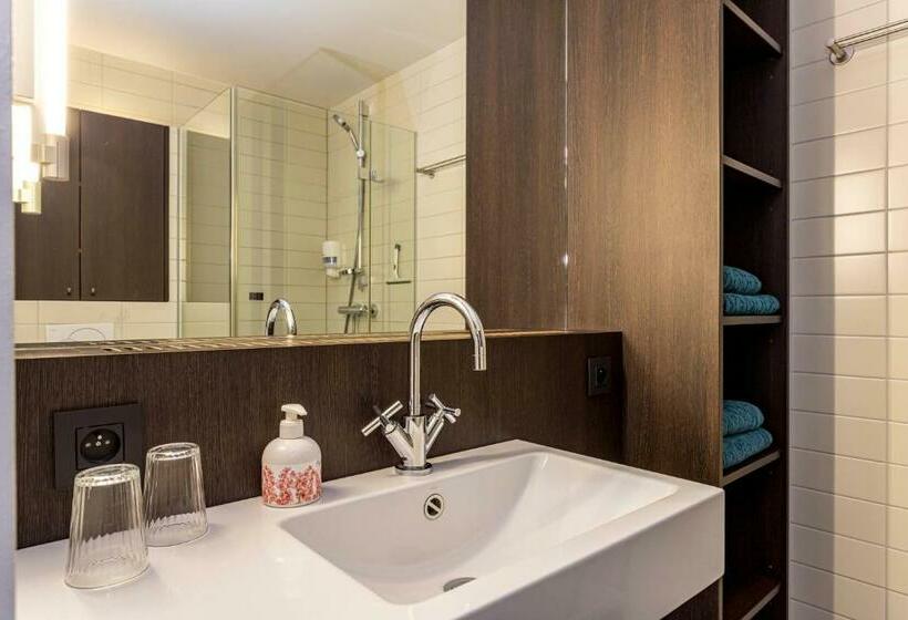 标准间, De Pastorie