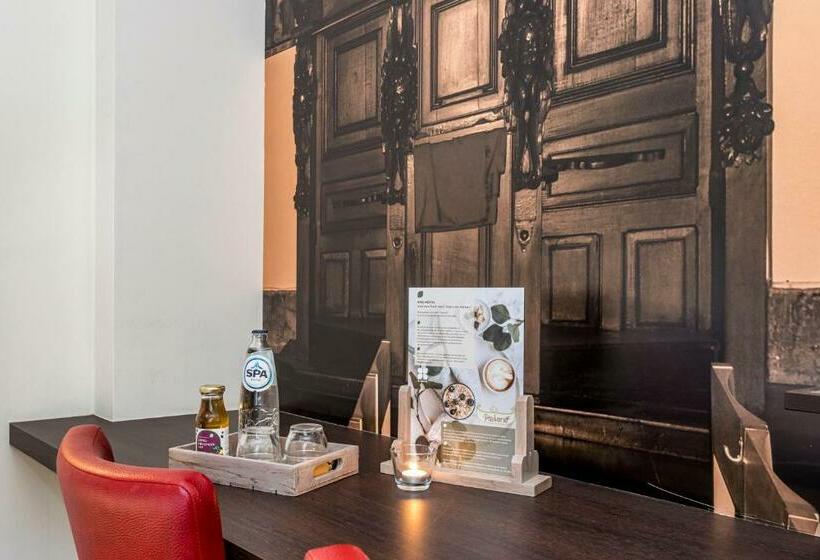 标准间, De Pastorie