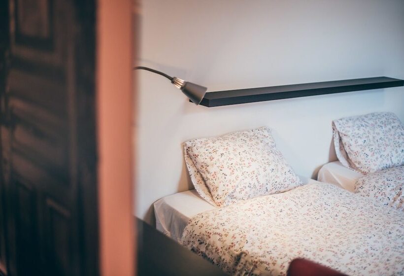 标准间, De Pastorie