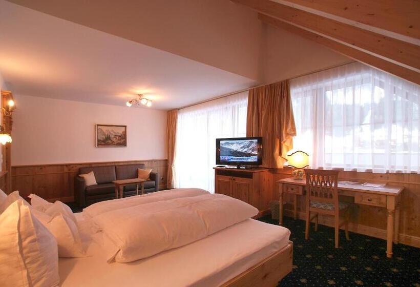 Номер Deluxe, Fatlar