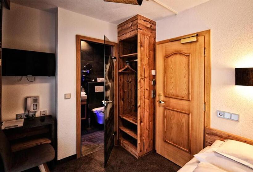 Номер Deluxe Одноместный, Fatlar