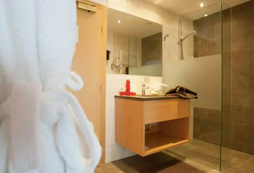 Quarto standart com varanda, Forer