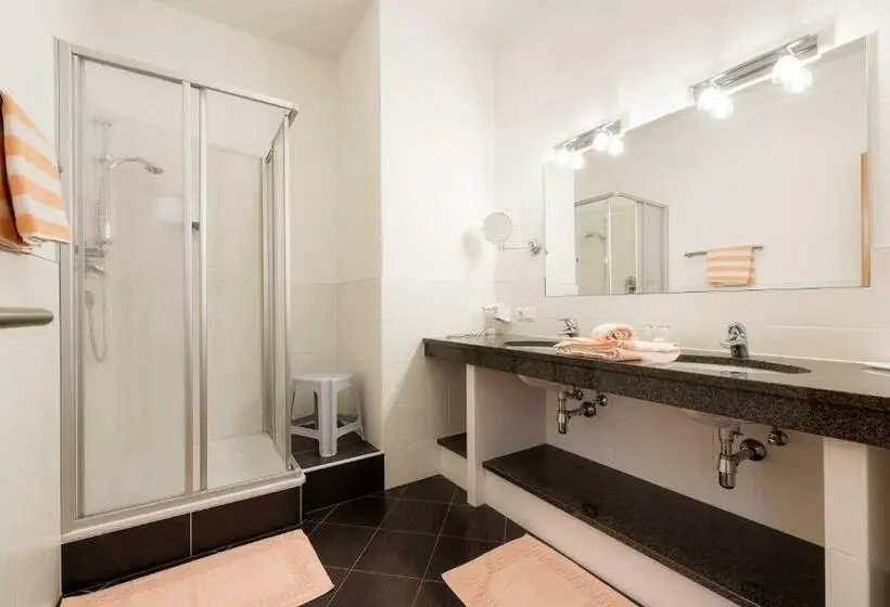 Quarto standart com varanda, Forer