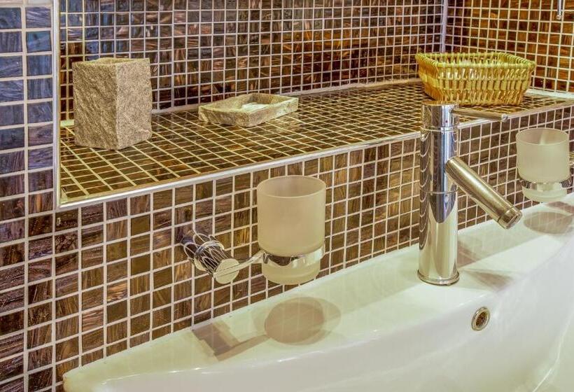 חדר סטנדרט לשלושה, Gasthaus Auwirt