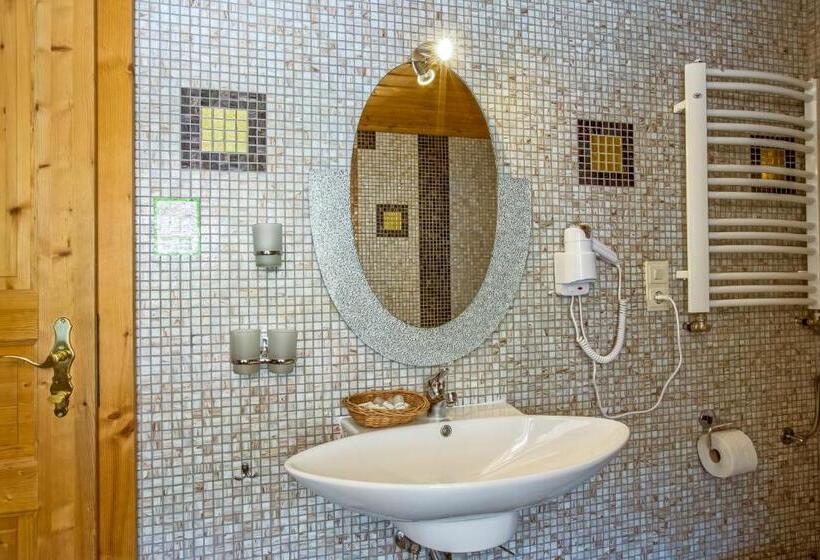 חדר סטנדרט לשלושה, Gasthaus Auwirt