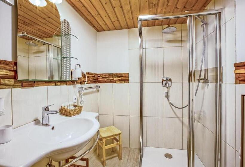 סוויטת 2 חדרי שינה, Gasthaus Auwirt